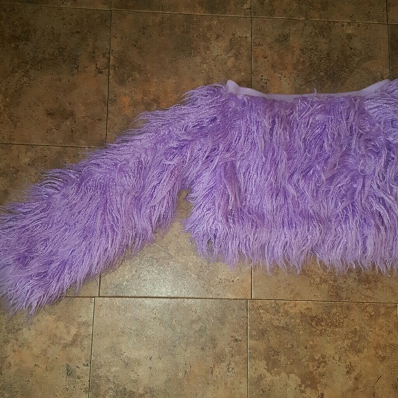 Off the shoulder top in lavender size small purple - Picture 2 of 5